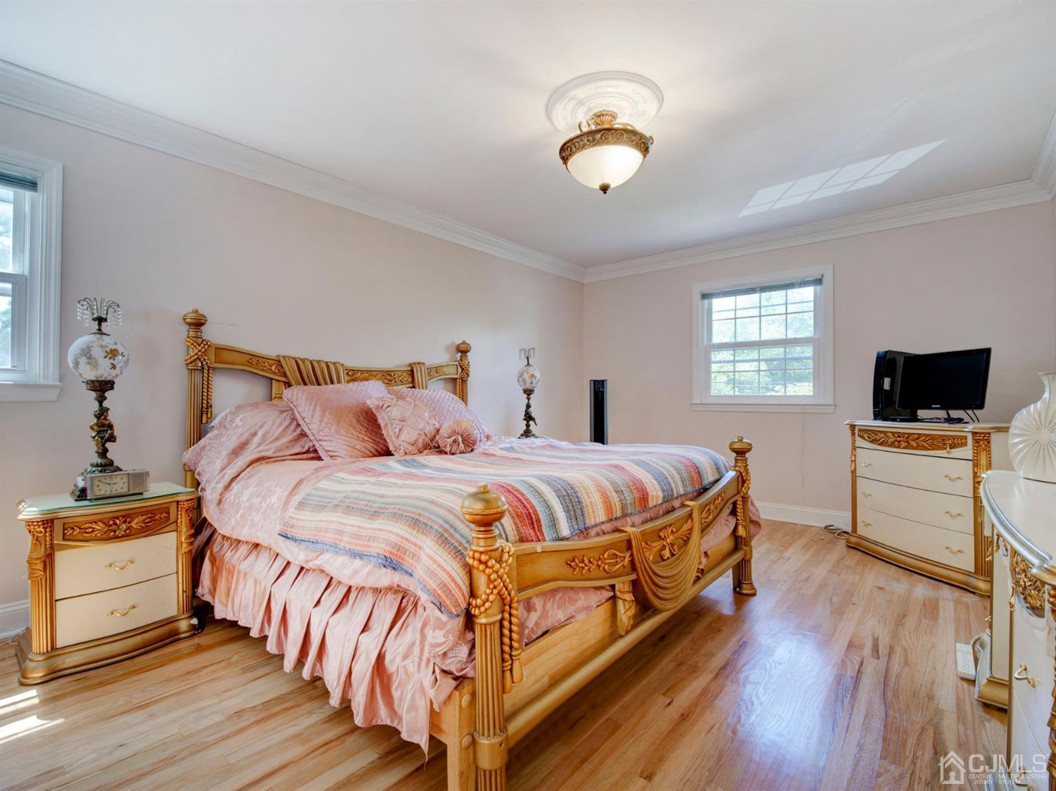 290 Dunhams Corner Road East Brunswick, NJ 08816 - Photo 23 of 28 Gallery Image 23