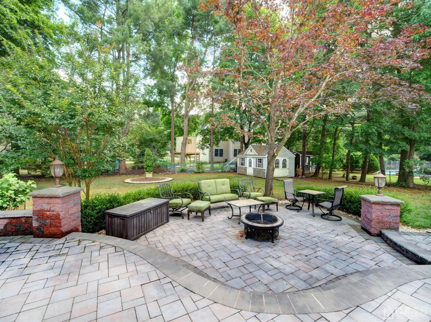 290 Dunhams Corner Road East Brunswick, NJ 08816 - Photo 7 of 28 Gallery Image 7