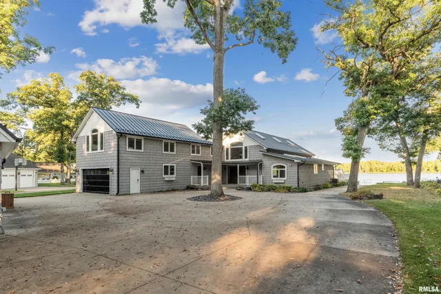 $540,000 | 21604 River Road North, Cordova, IL 61242