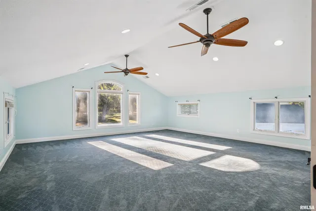 $540,000 | 21604 River Road North, Cordova, IL 61242