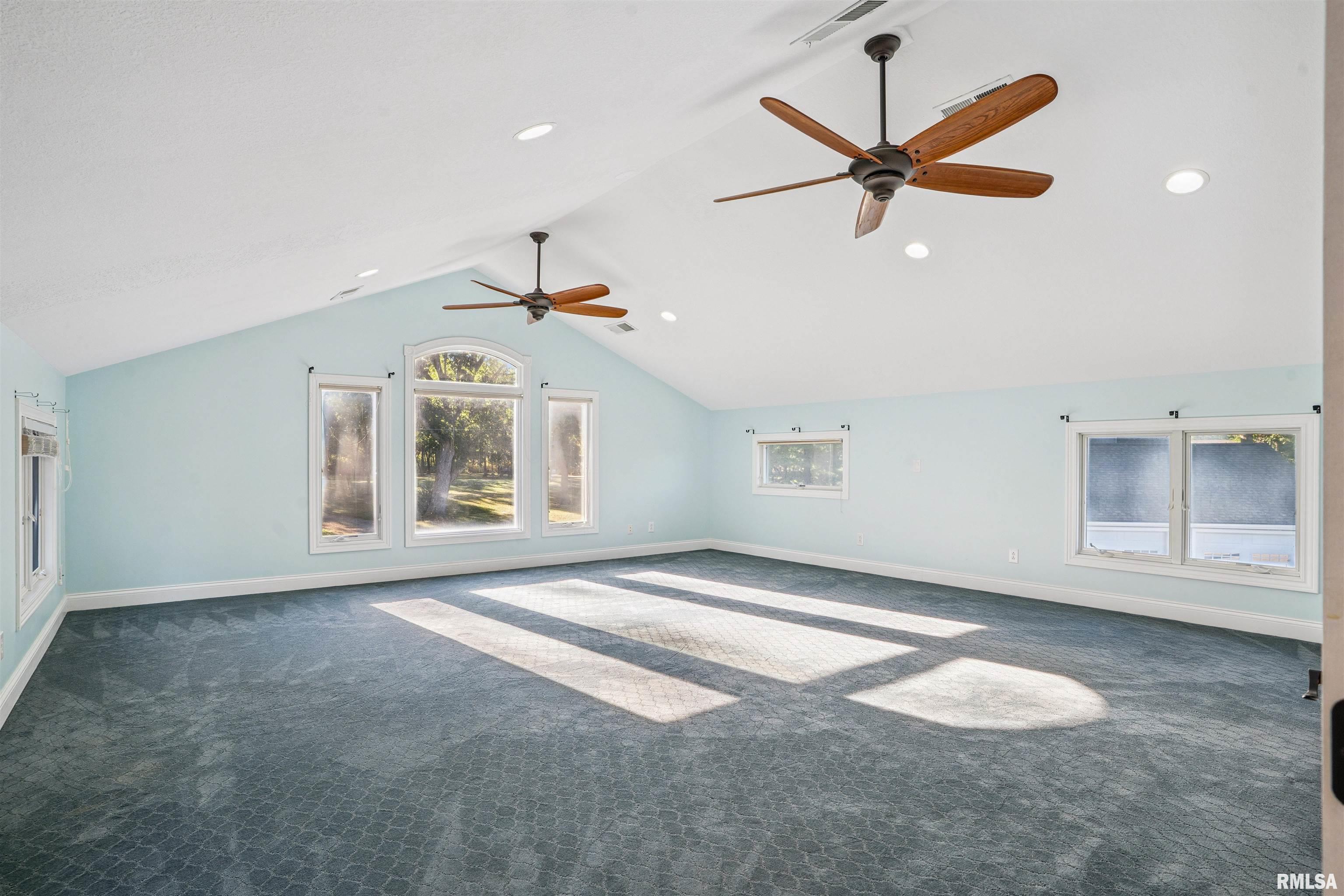 21604 River Road North Cordova, IL 61242 - Photo 21 of 39