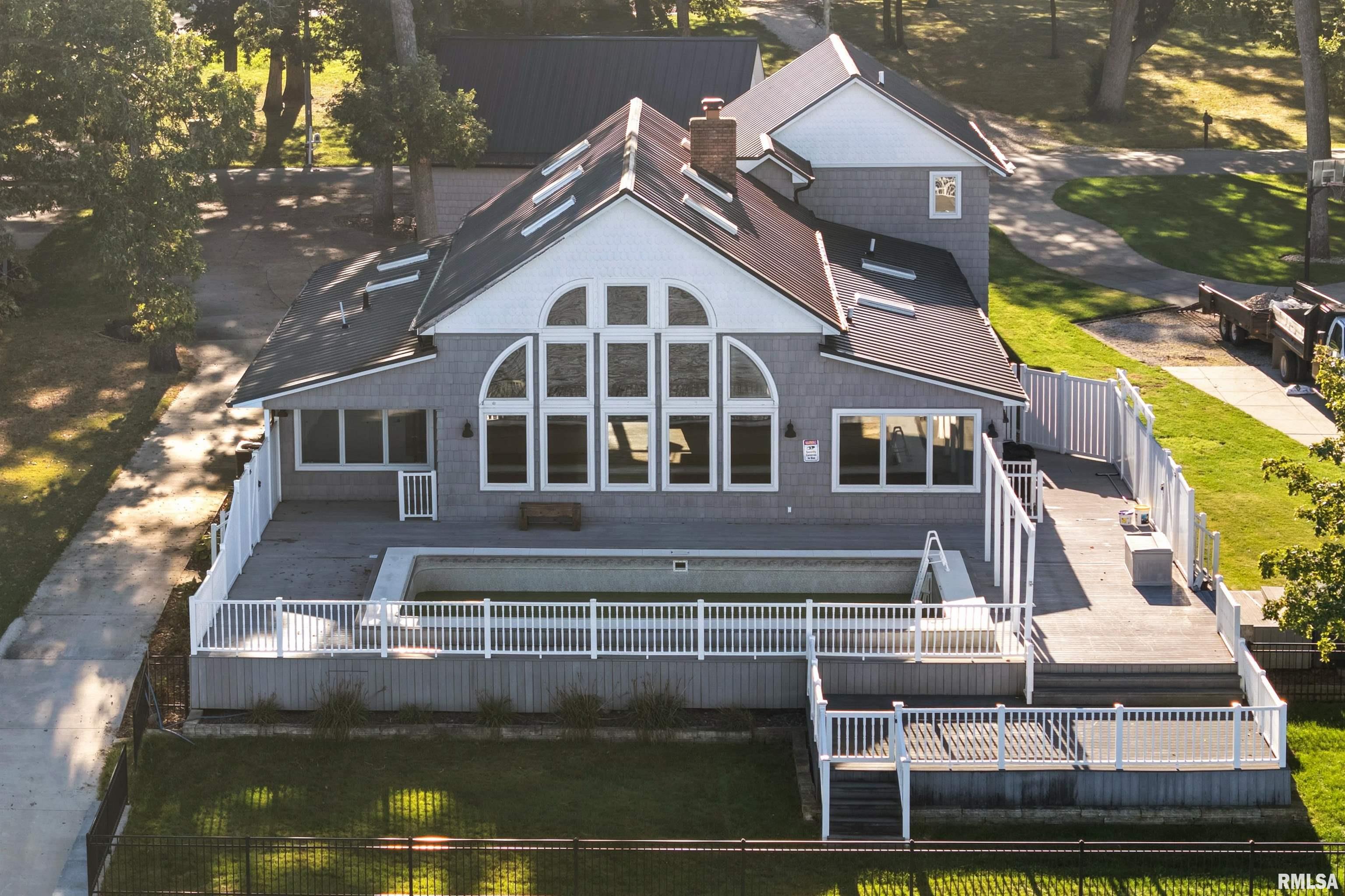 21604 River Road North Cordova, IL 61242 - Photo 31 of 39