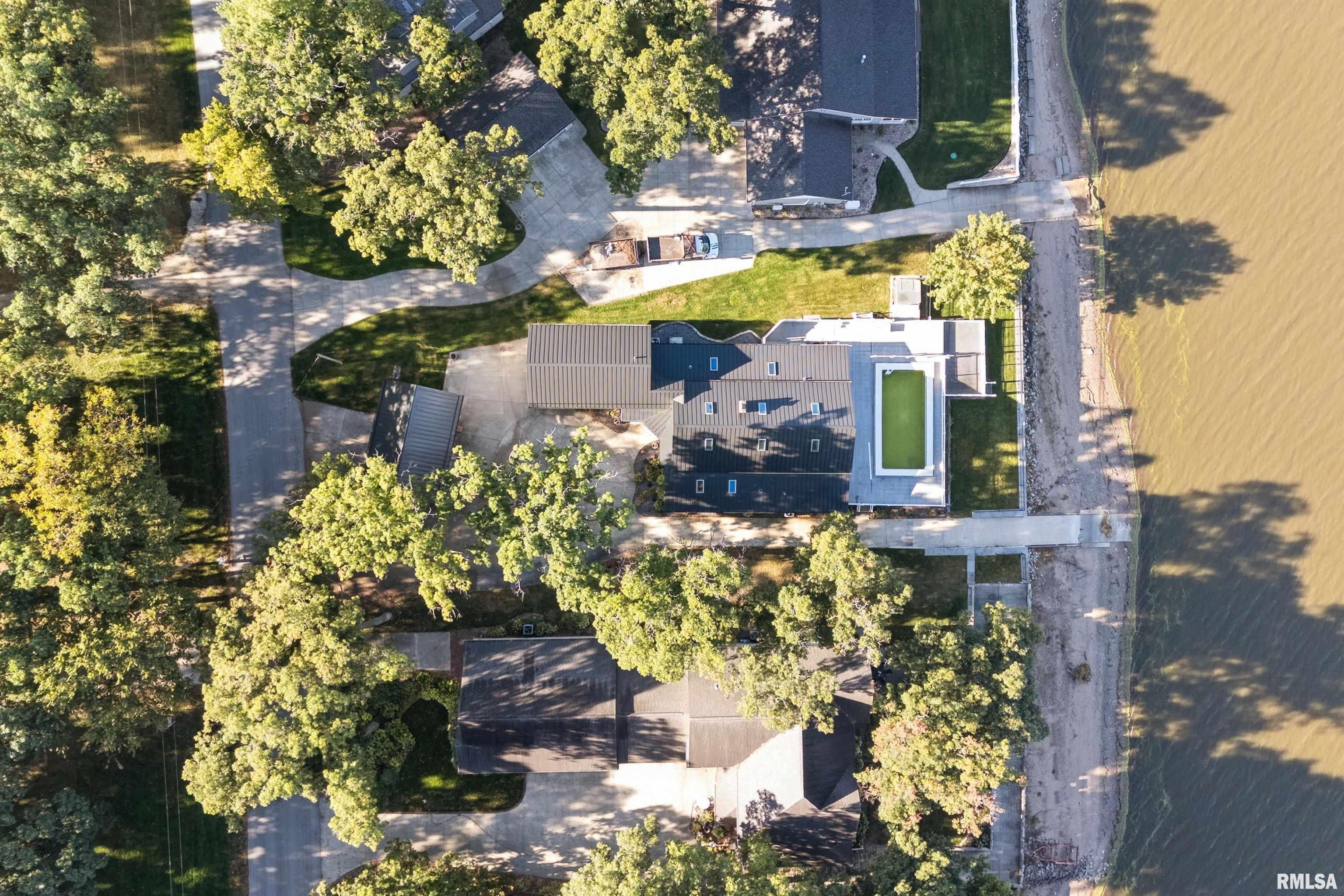 21604 River Road North Cordova, IL 61242 - Photo 34 of 39