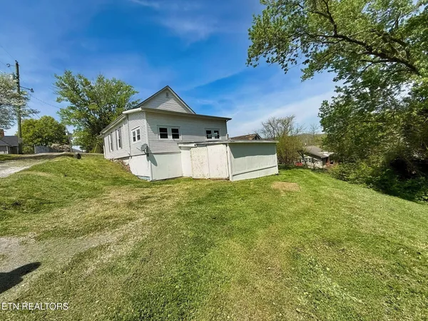 $129,900 | 608 Wright Street, Jellico, TN 37762