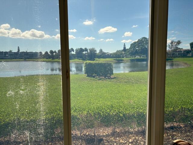 1015 Cornwall East, Unit 1015 Boca Raton, FL 33434 - Photo 19 of 20 Lake View