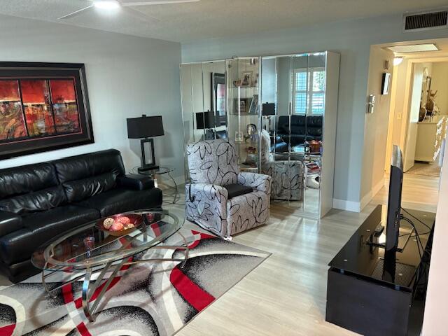 1015 Cornwall East, Unit 1015 Boca Raton, FL 33434 - Photo 6 of 20 Living Room