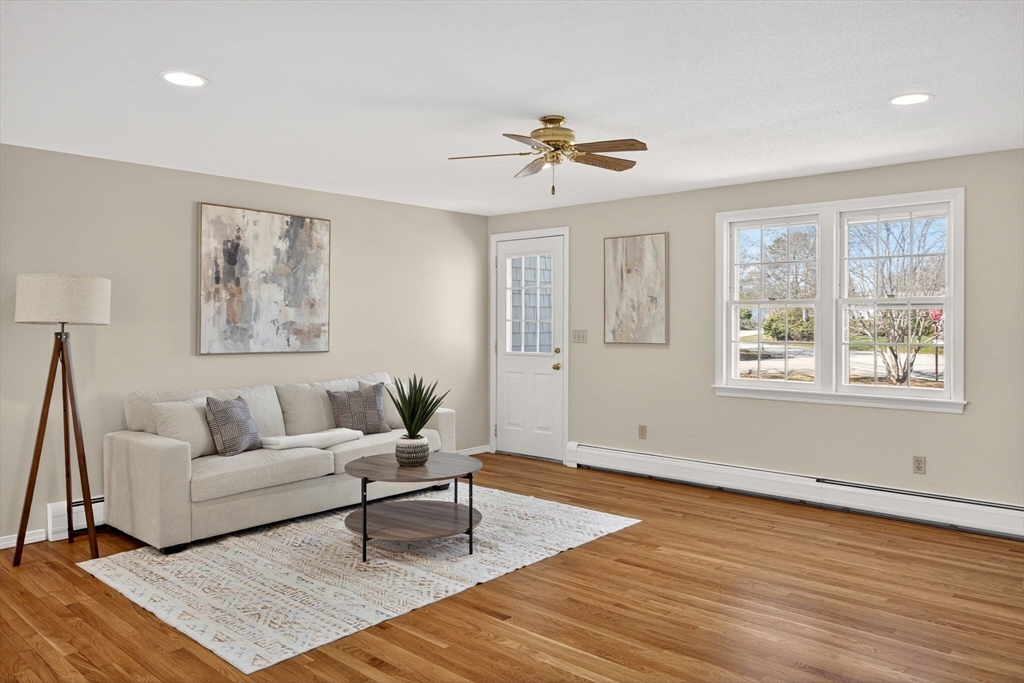 493 Prince Hinckley Road Barnstable, MA 02632 - Photo 6 of 41