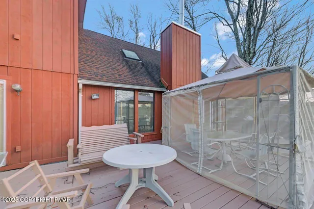 $1,100,000 | 86 Longfellow Circle, Albrightsville, PA 18210