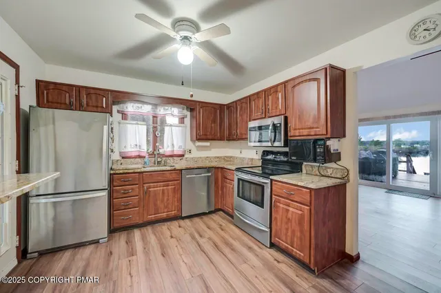 $1,100,000 | 86 Longfellow Circle, Albrightsville, PA 18210