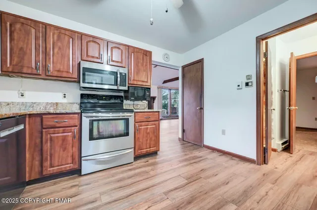 $1,100,000 | 86 Longfellow Circle, Albrightsville, PA 18210