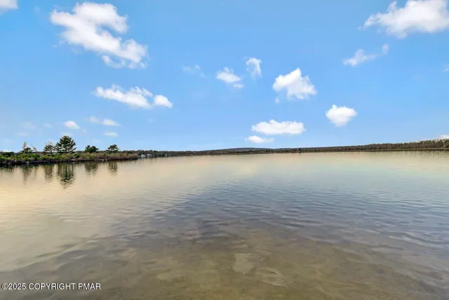 $1,100,000 | 86 Longfellow Circle, Albrightsville, PA 18210