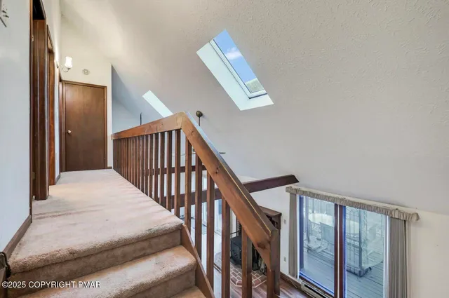 $1,100,000 | 86 Longfellow Circle, Albrightsville, PA 18210