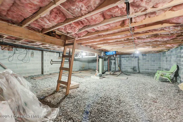 $1,100,000 | 86 Longfellow Circle, Albrightsville, PA 18210