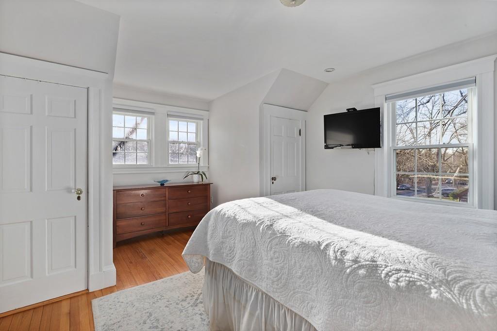 19 Beal Street Hingham, MA 02043 - Photo 11 of 20