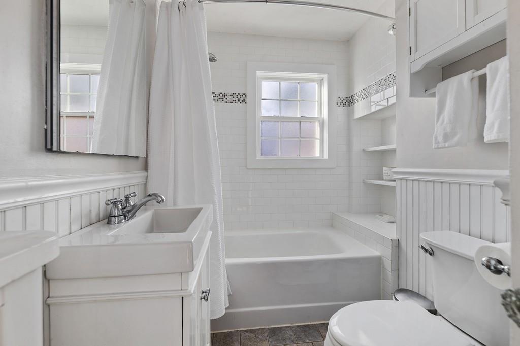 19 Beal Street Hingham, MA 02043 - Photo 12 of 20