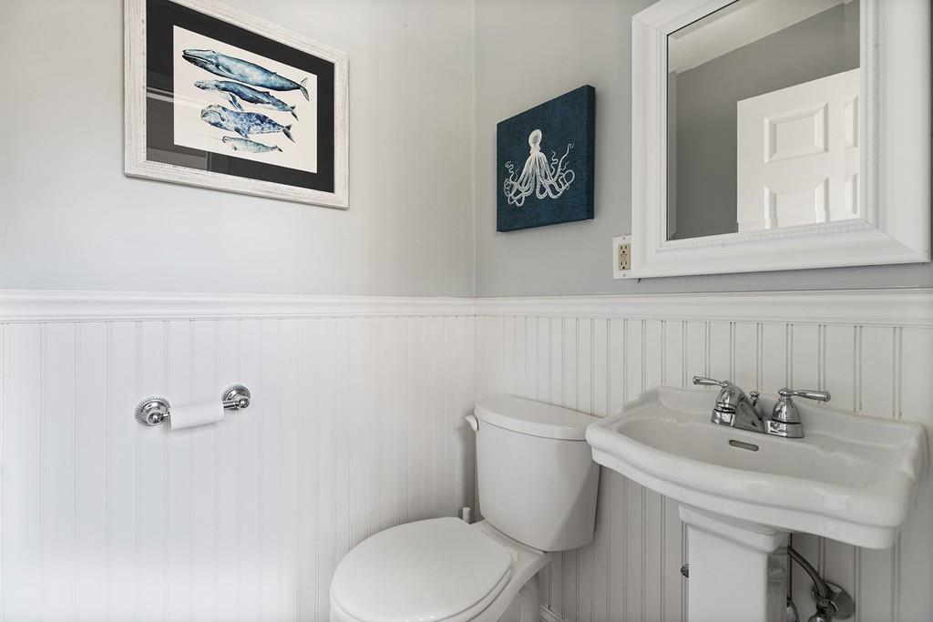 19 Beal Street Hingham, MA 02043 - Photo 6 of 20