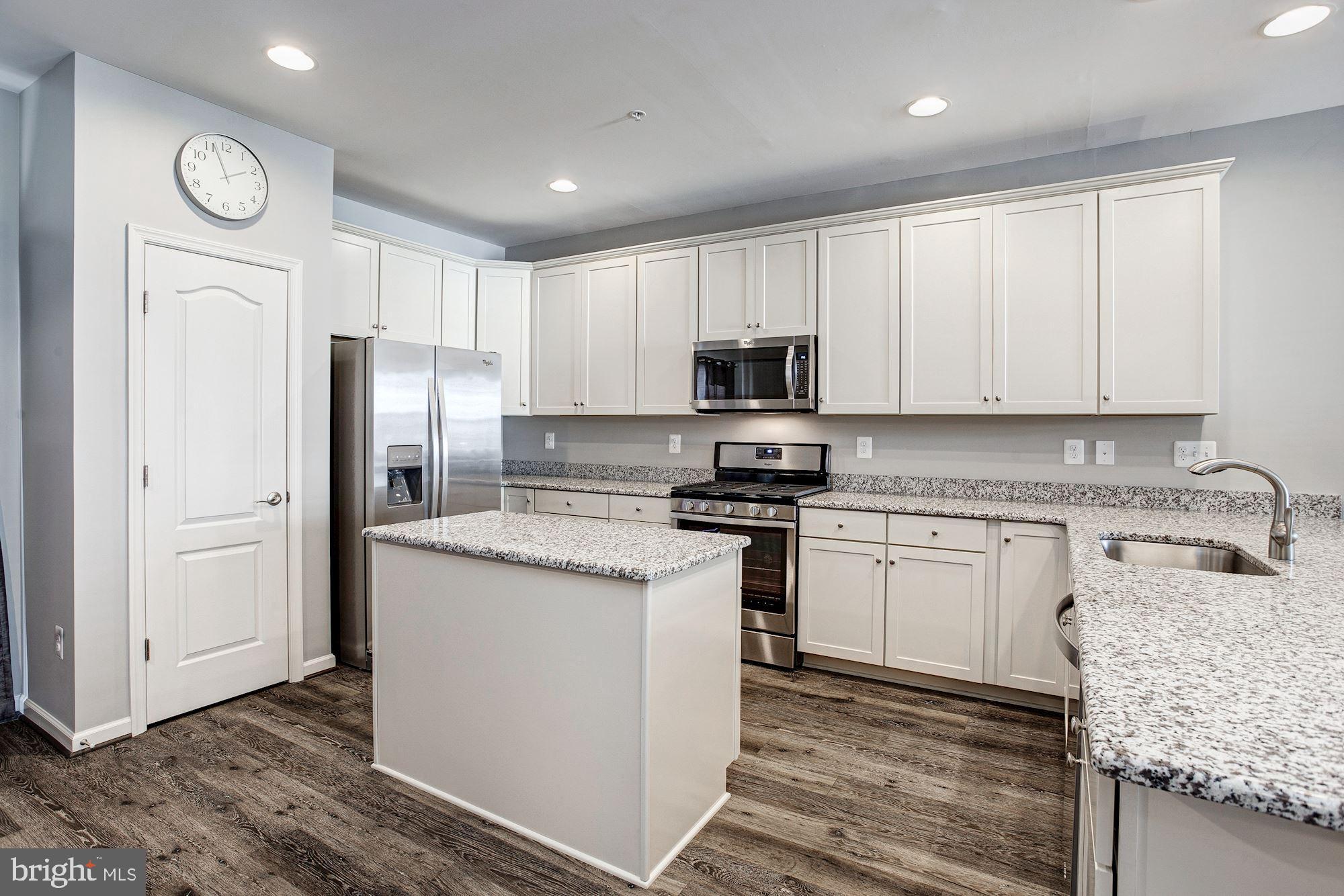 914 Sandy Run Road Baltimore, MD 21220 - Photo 14 of 34 Eat-in Kitchen