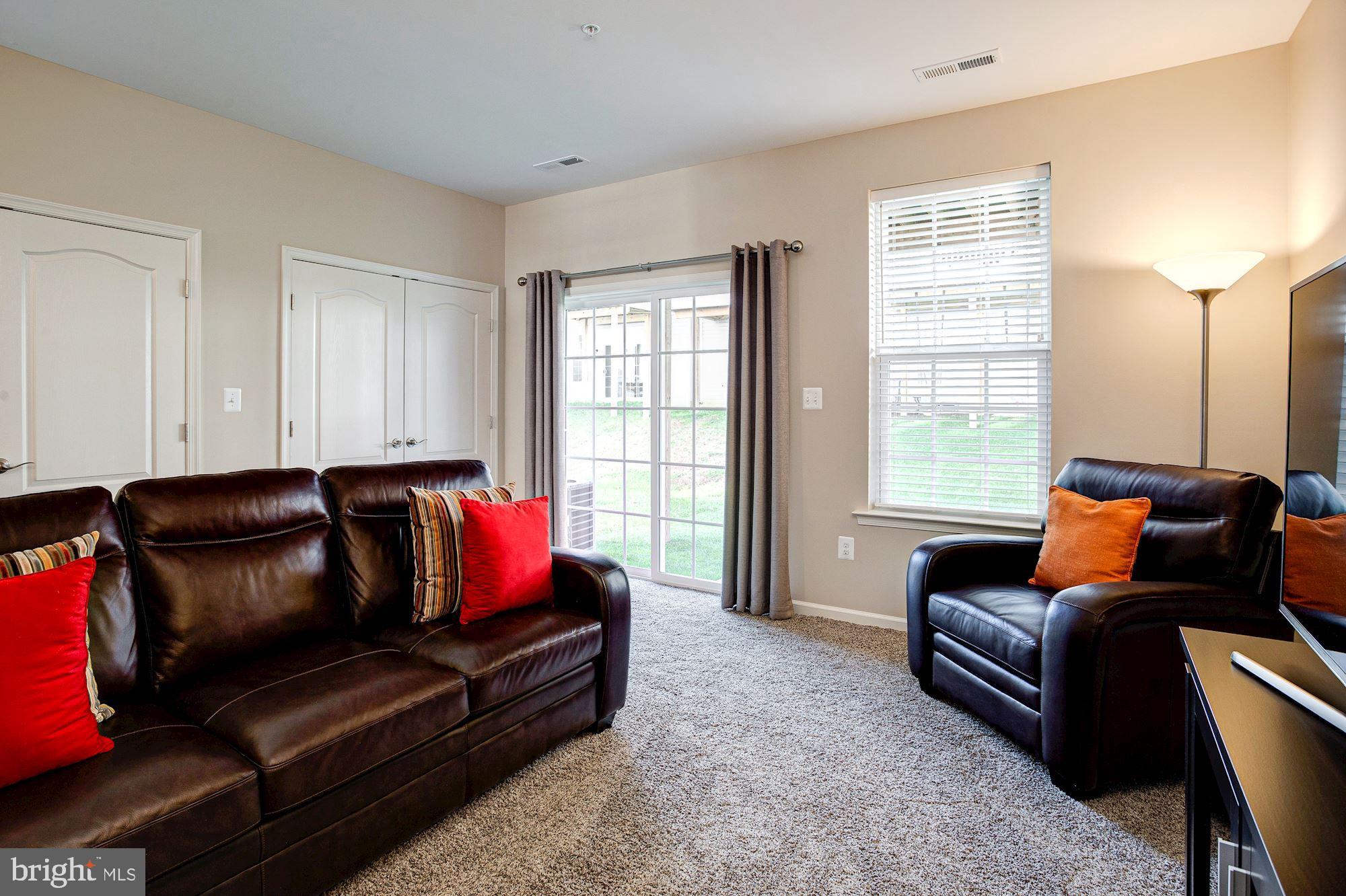 914 Sandy Run Road Baltimore, MD 21220 - Photo 24 of 34 Family Room