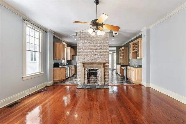 $3,200 | 1829 Bordeaux Street, New Orleans, LA 70115