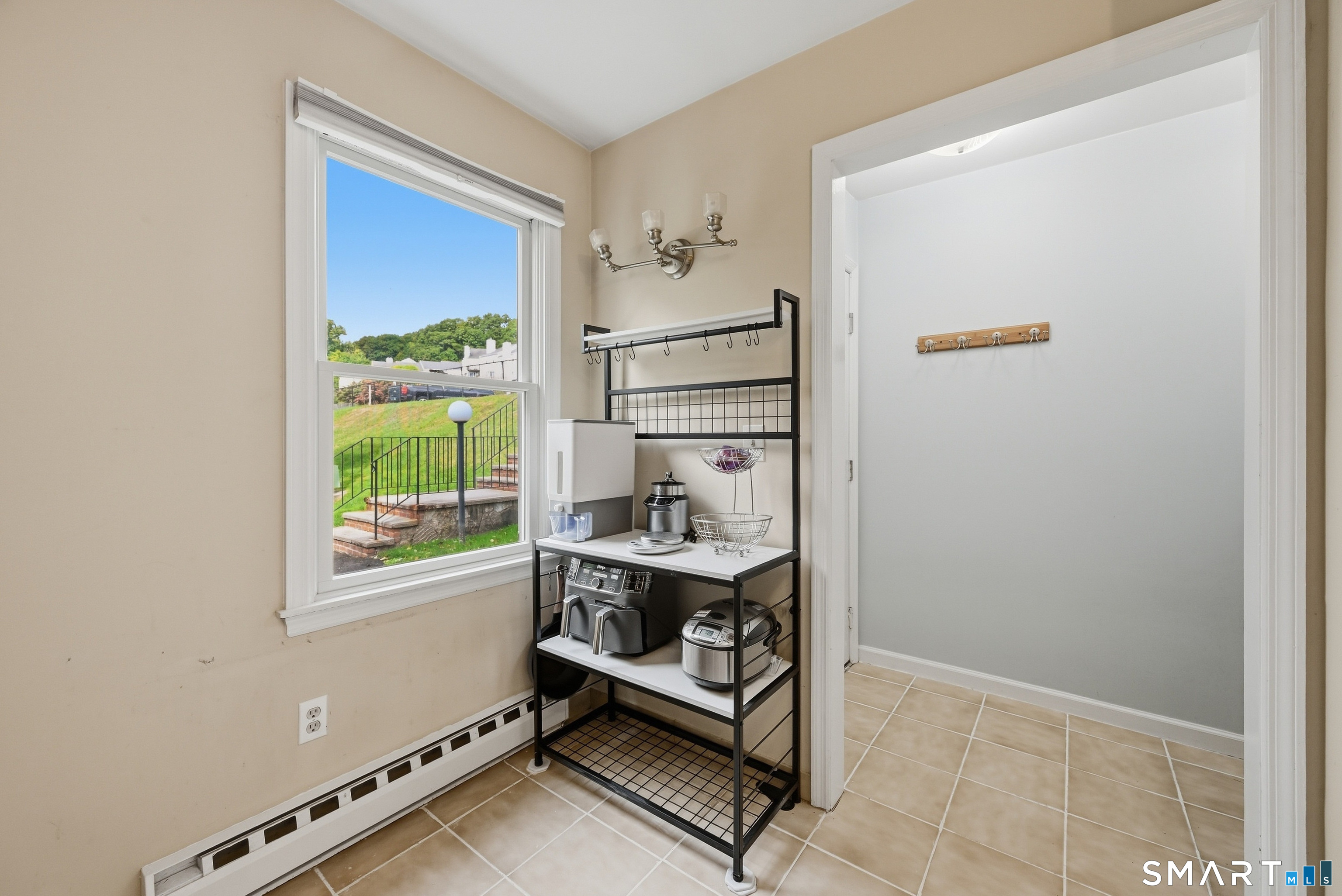 55 Mill Plain Road, Unit 321 Danbury, CT 06811 - Photo 6 of 33 Gallery Image 6