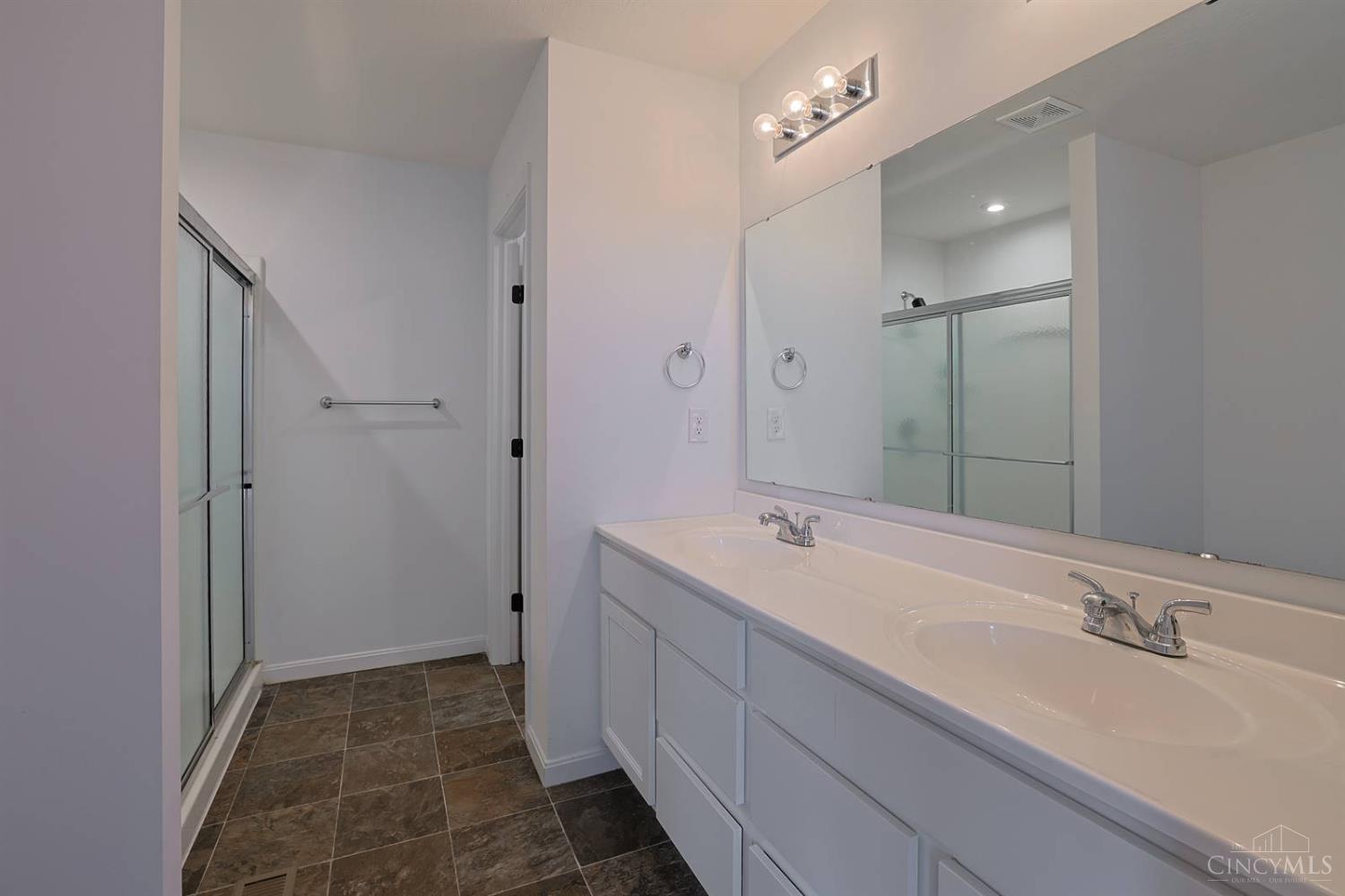 1257 Soaring Way Maineville, OH 45039 - Photo 22 of 42