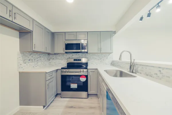 $2,200 | 12553 Wellington Park Drive, Houston, TX 77072