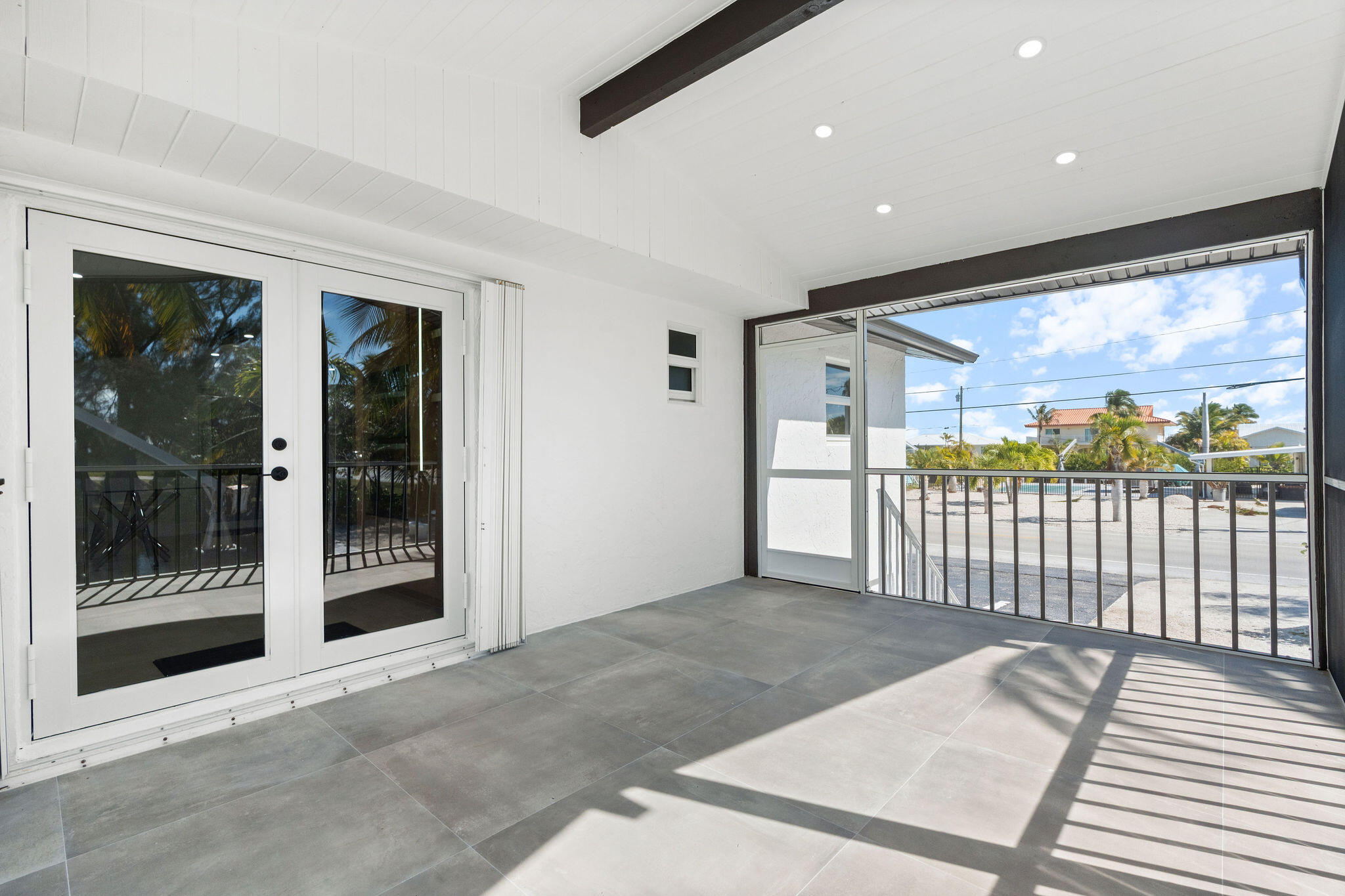 30368 Killdeer Lane Big Pine Key, FL 33043 - Photo 31 of 59 a view of a balcony