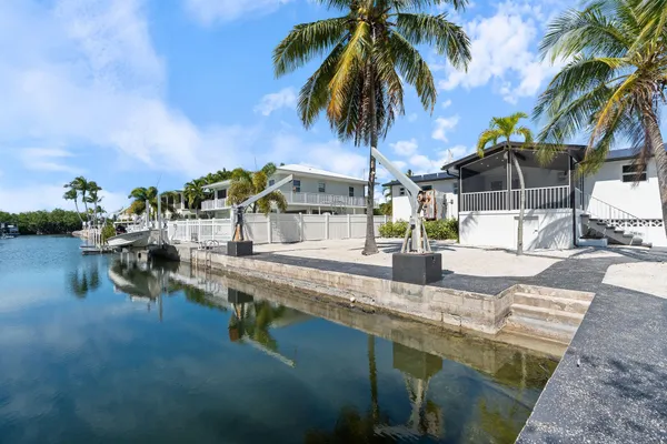 $979,999 | 30368 Killdeer Lane, Big Pine Key, FL 33043