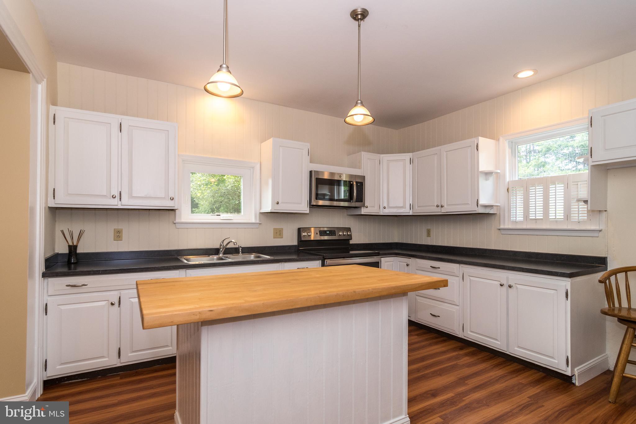 1001 Durham Road Riegelsville, PA 18077 - Photo 7 of 33