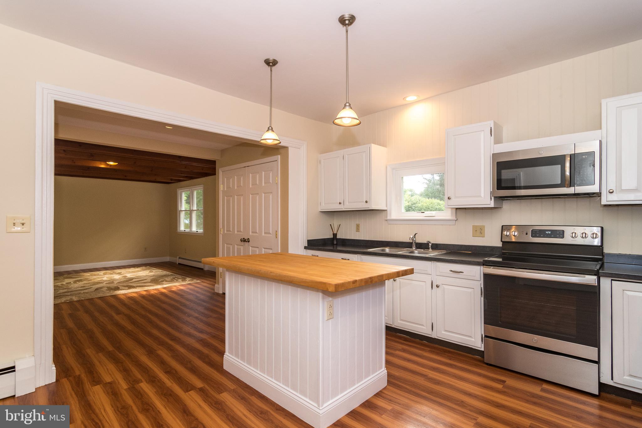 1001 Durham Road Riegelsville, PA 18077 - Photo 8 of 33