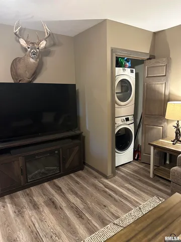 $198,500 | 814 Hyde Park Road, Royalton, IL 62983