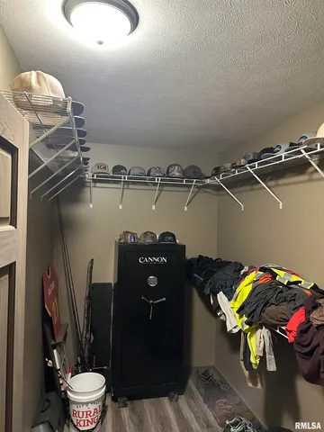 $198,500 | 814 Hyde Park Road, Royalton, IL 62983