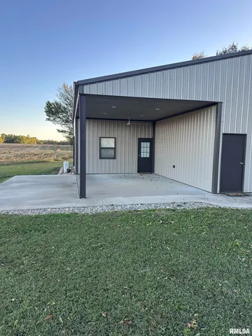 $198,500 | 814 Hyde Park Road, Royalton, IL 62983