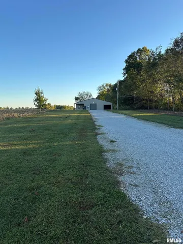 $198,500 | 814 Hyde Park Road, Royalton, IL 62983