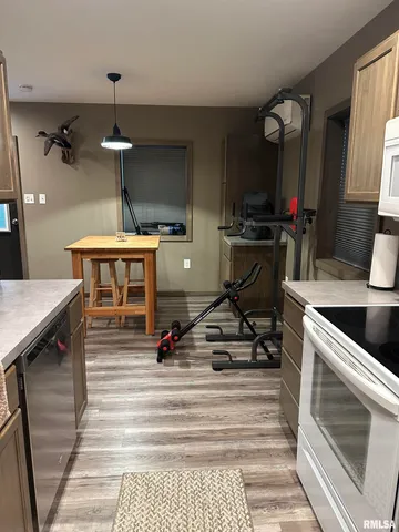 $198,500 | 814 Hyde Park Road, Royalton, IL 62983