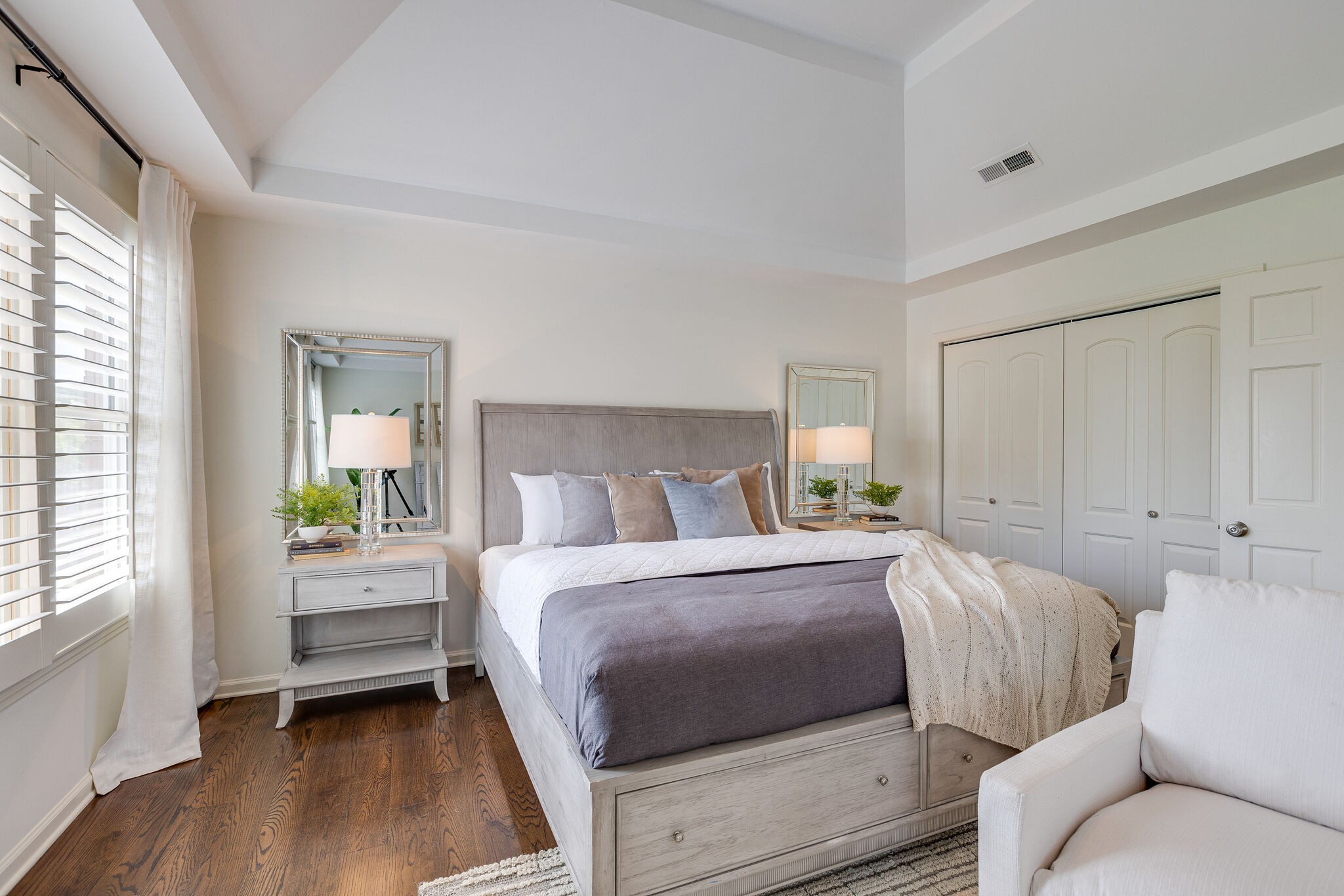 9501 Clovercroft Road Franklin, TN 37067 - Photo 37 of 70 a bedroom with a bed and a window