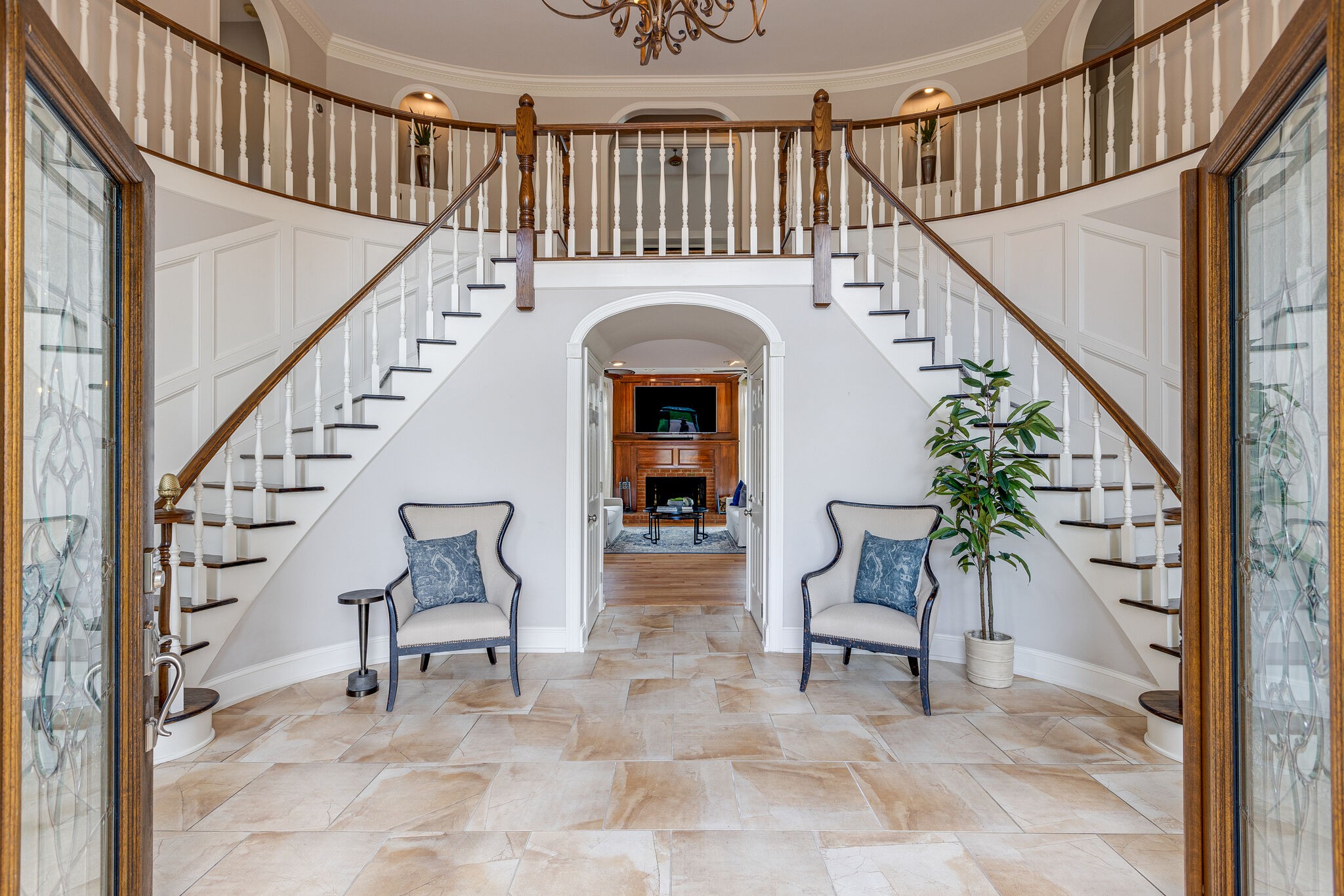 9501 Clovercroft Road Franklin, TN 37067 - Photo 6 of 70 a view of entryway and hall