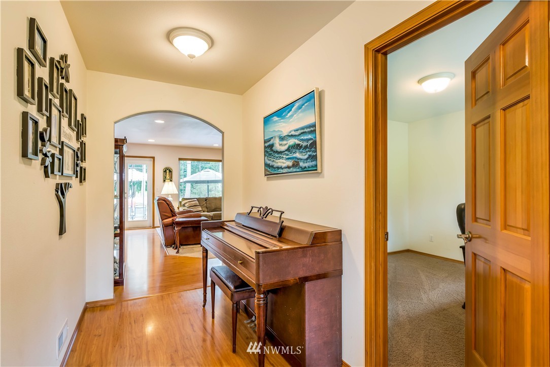 20 West Welcher Road Coupeville, WA 98239 - Photo 3 of 25 Gallery Image 3