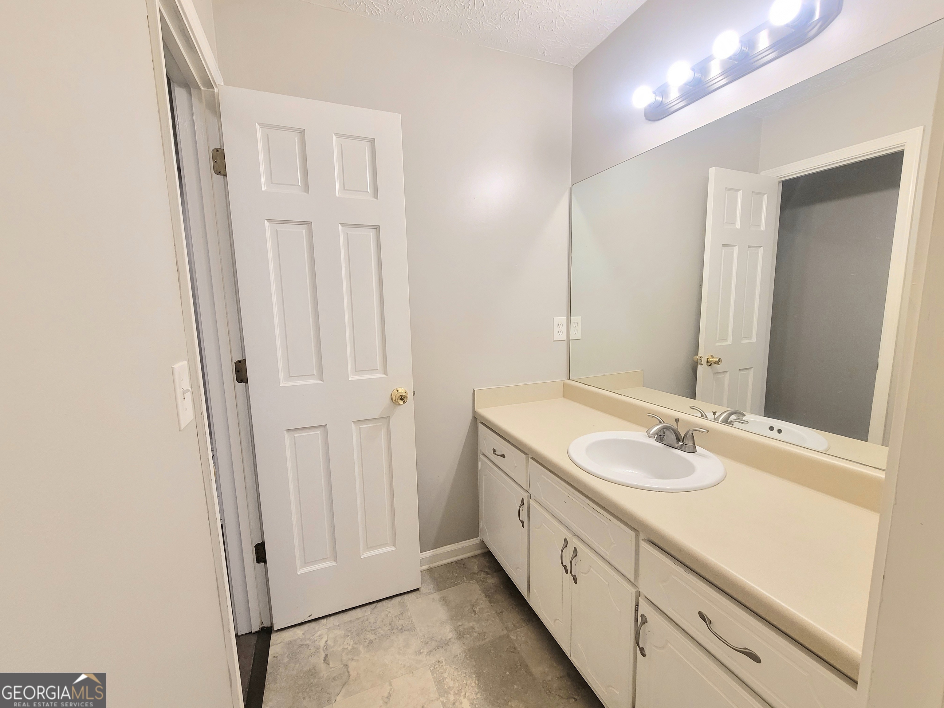 10834 Sunfield Way Hampton, GA 30228 - Photo 13 of 27