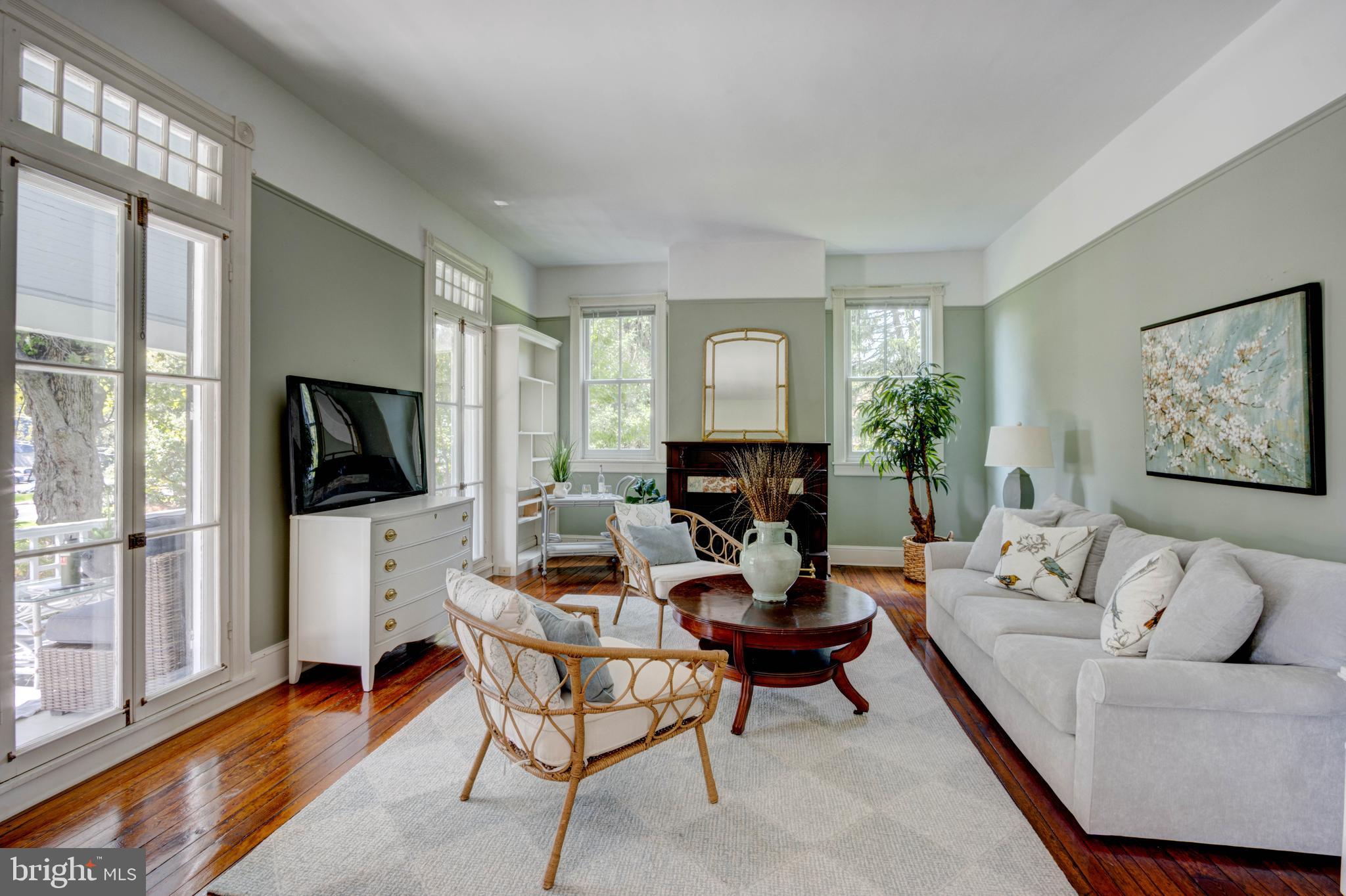 205 Aigburth Road Towson, MD 21286 - Photo 11 of 64