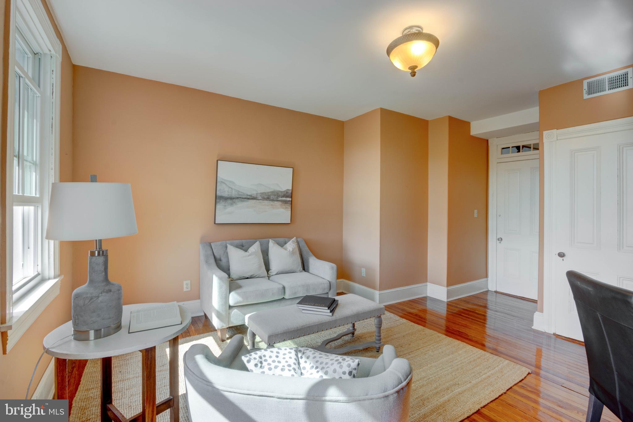 205 Aigburth Road Towson, MD 21286 - Photo 36 of 64 2nd fl office