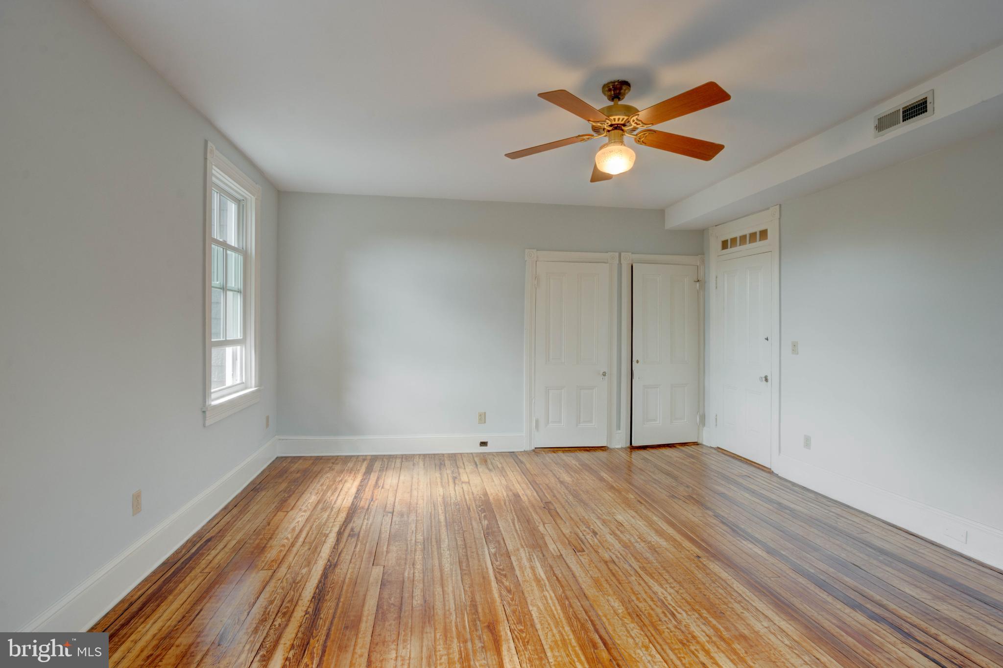 205 Aigburth Road Towson, MD 21286 - Photo 37 of 64 2nd fl 2nd Bed