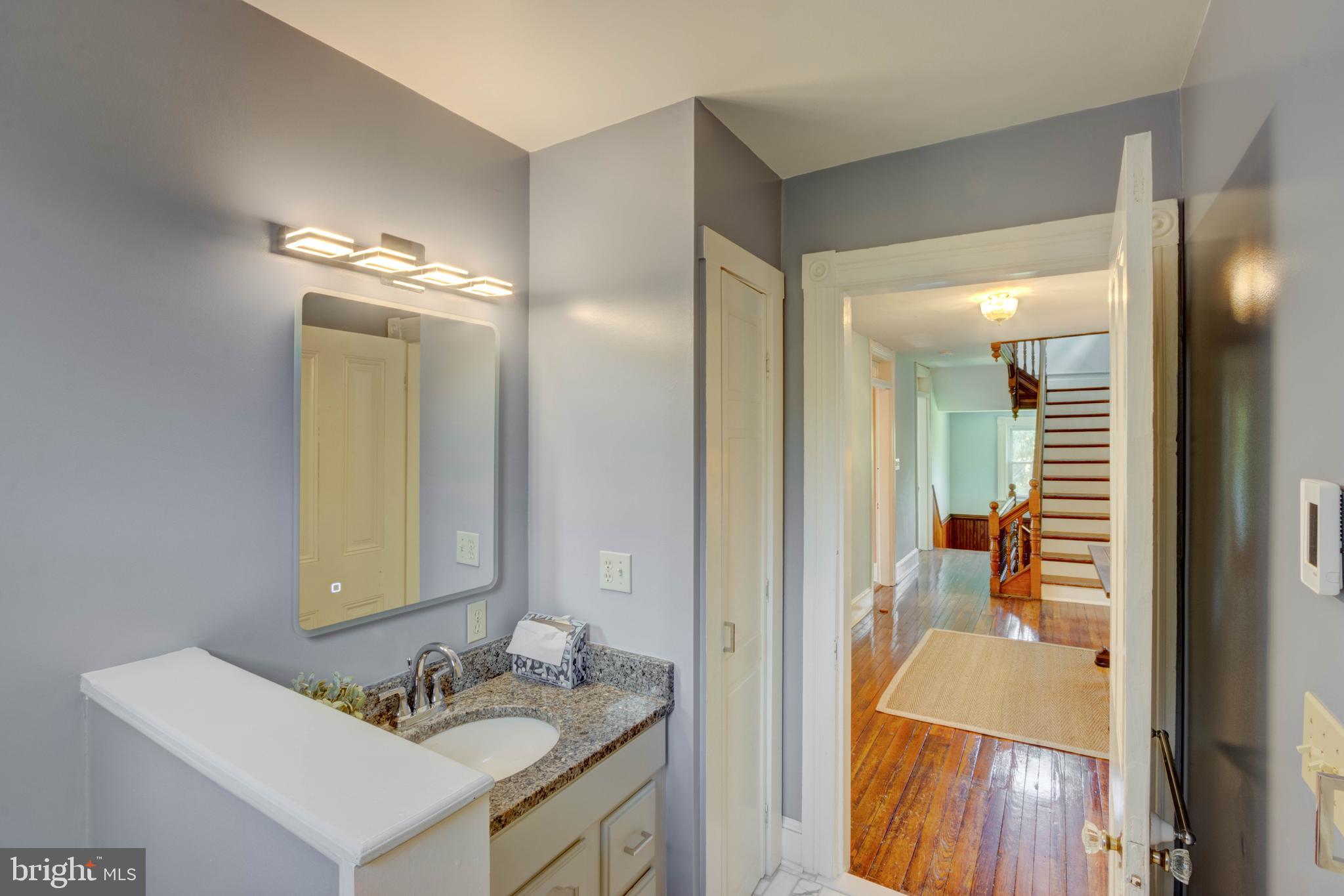 205 Aigburth Road Towson, MD 21286 - Photo 40 of 64 2nd fl Hall bath