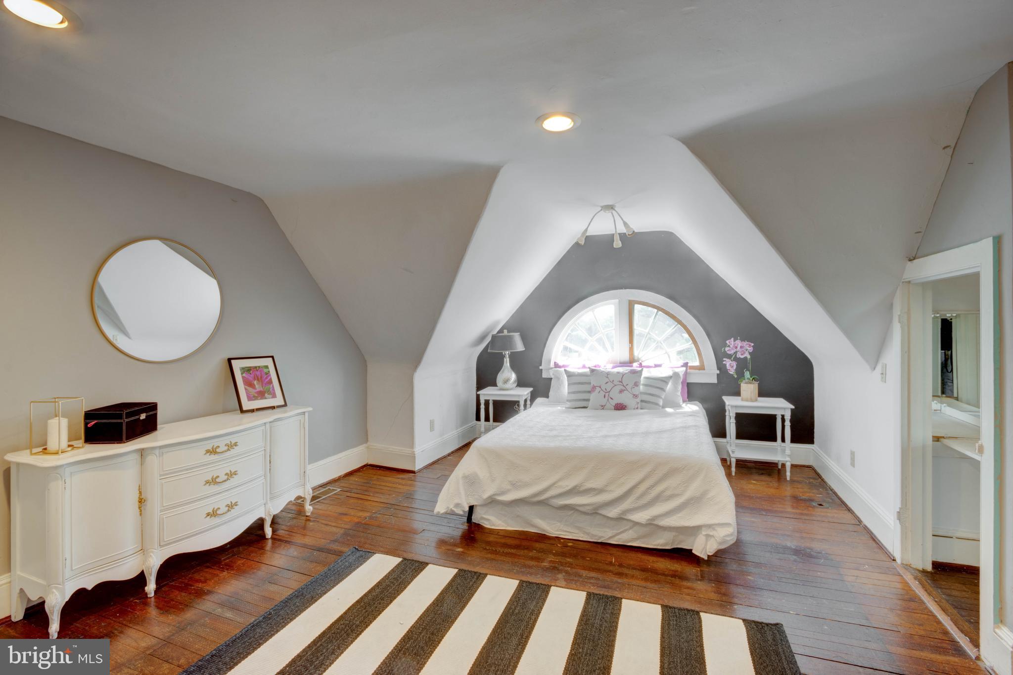 205 Aigburth Road Towson, MD 21286 - Photo 45 of 64 3rd fl 3rd Bed