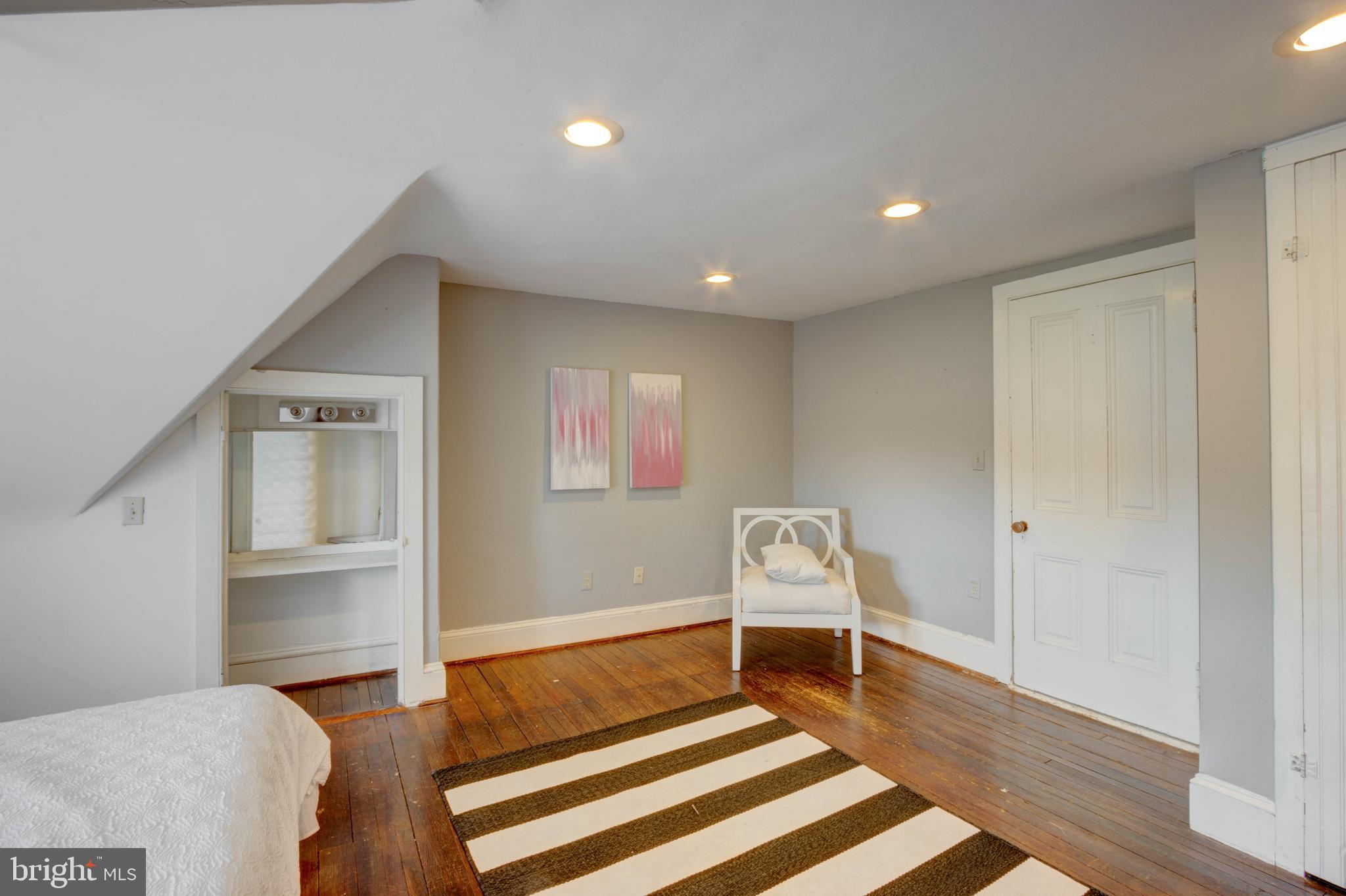 205 Aigburth Road Towson, MD 21286 - Photo 46 of 64 3rd fl 3rd Bed