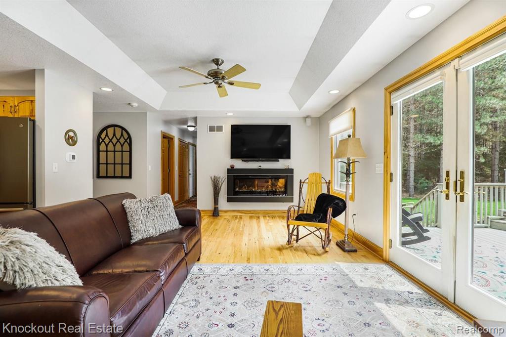 6288 Murphy Lake Road Millington, MI 48746 - Photo 9 of 69