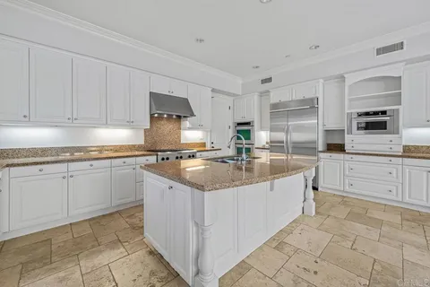 $1,995,000 | 440 Evening View Drive, Chula Vista, CA 91914