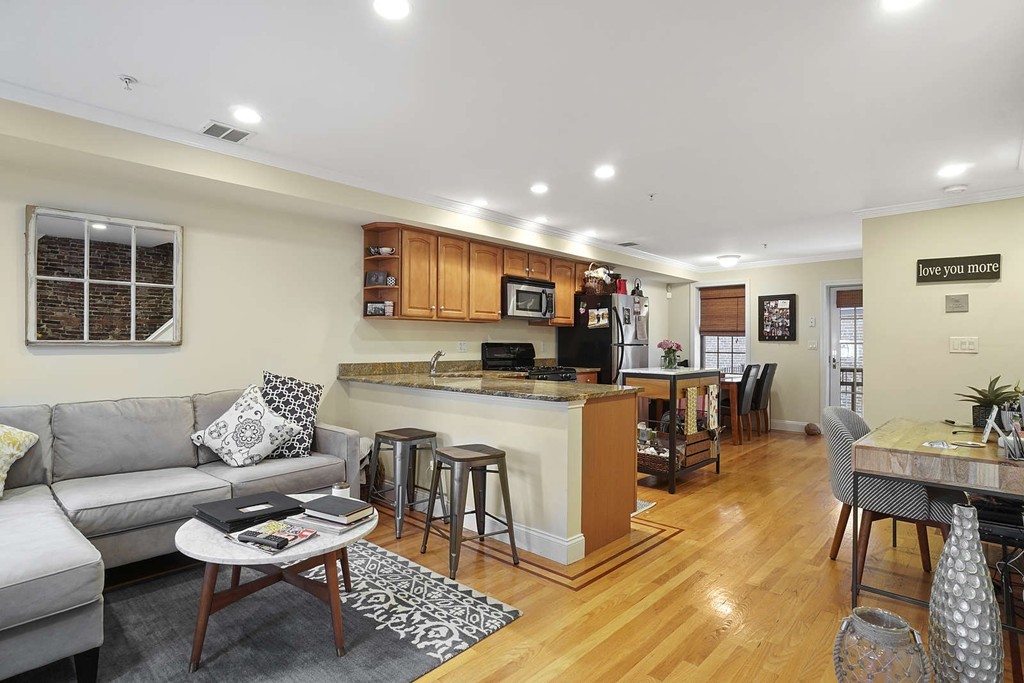 11 Wiget Street, Unit 4 Boston, MA 02113 - Photo 2 of 26