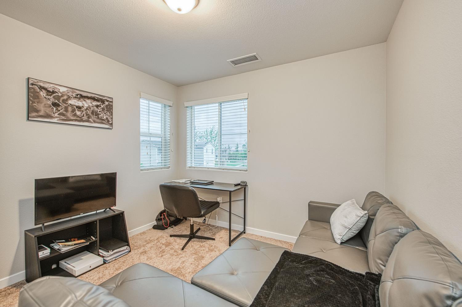 580 McCaffrey Way Madera, CA 93636 - Photo 23 of 42