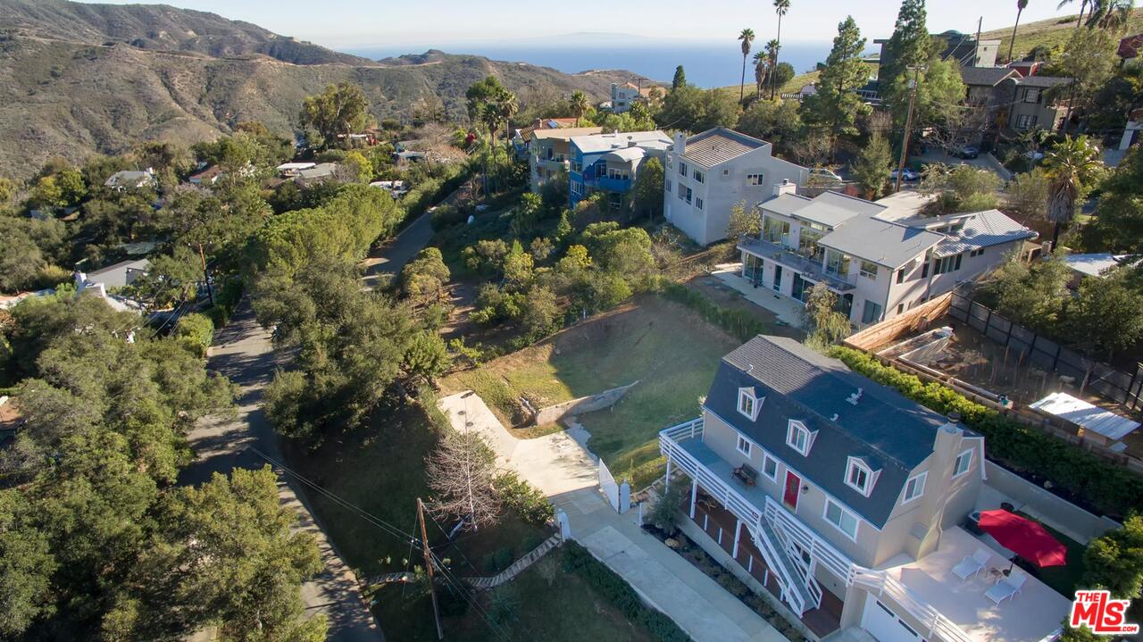 26258 Fairside Road Malibu, CA 90265 - Photo 2 of 46 an aerial view of multiple house